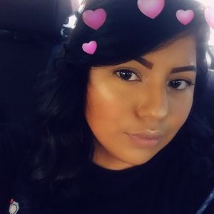 Meet your Posher, Lizbeth